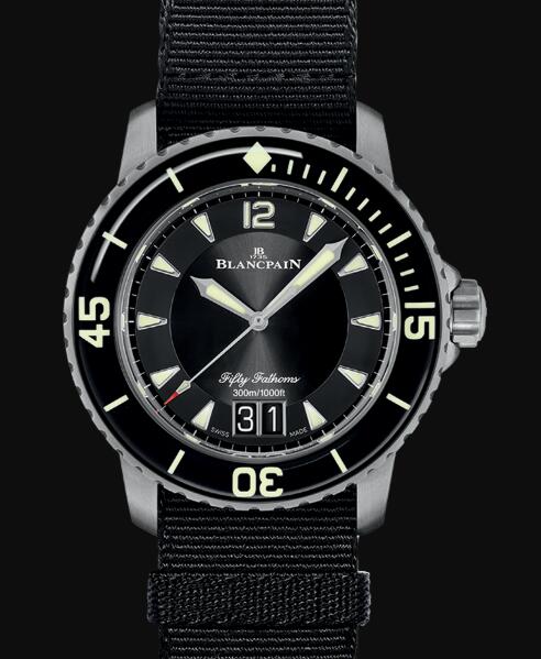 Blancpain Fifty Fathoms Watch Review Fifty Fathoms Grande Date Replica Watch 5050 12B30 NABA